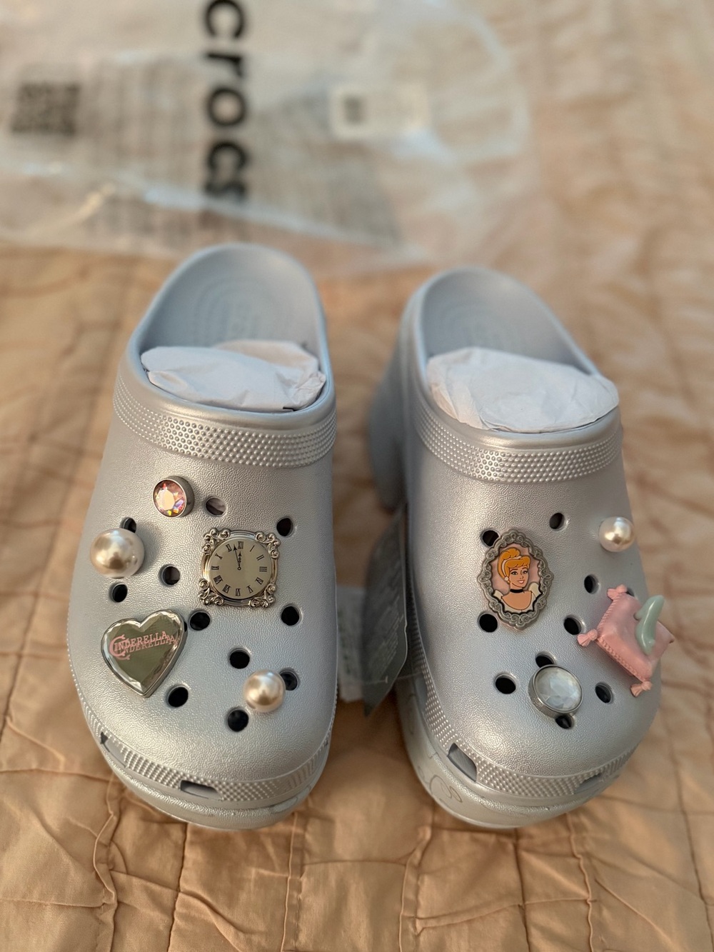 Cinderella Platform Clogs by Crocs (M5/W7)